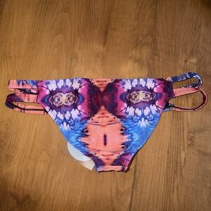 NEW Perfect Vacation Patterned Bikini Swim Bottoms Colorful Size Medium